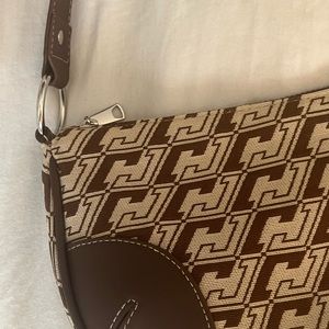 Brown shoulder bag